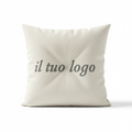 cuscino personalizzato con la scritta "il tuo logo"